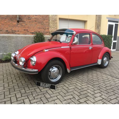 VW Coccinelle 1303 berline rouge 1973
